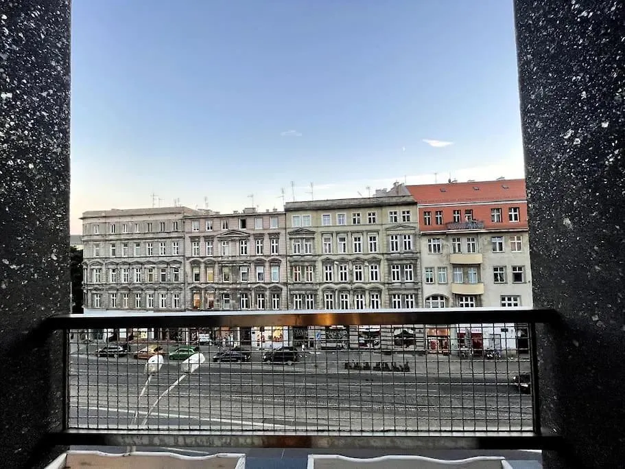 Big Apartment Old Town - 3 Rooms- 7 People-Lift- Near Town Hall Wroclaw