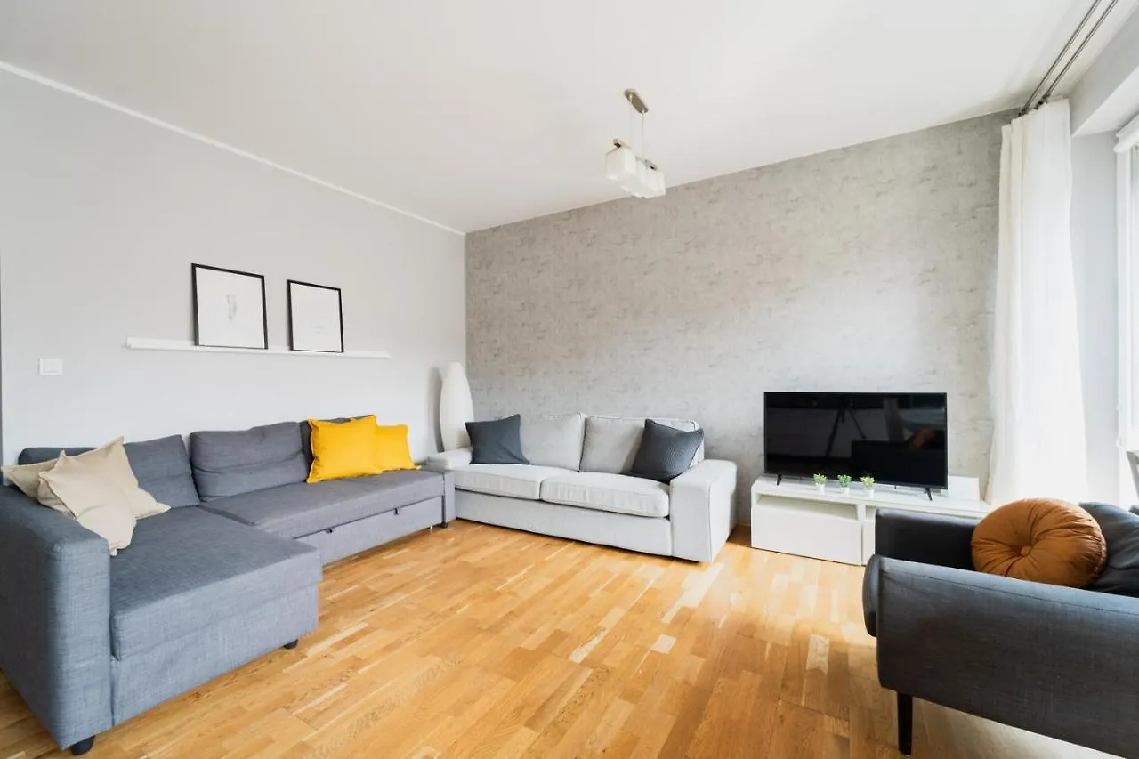 Big Apartment Old Town - 3 Rooms- 7 People-Lift- Near Town Hall Wroclaw Poland