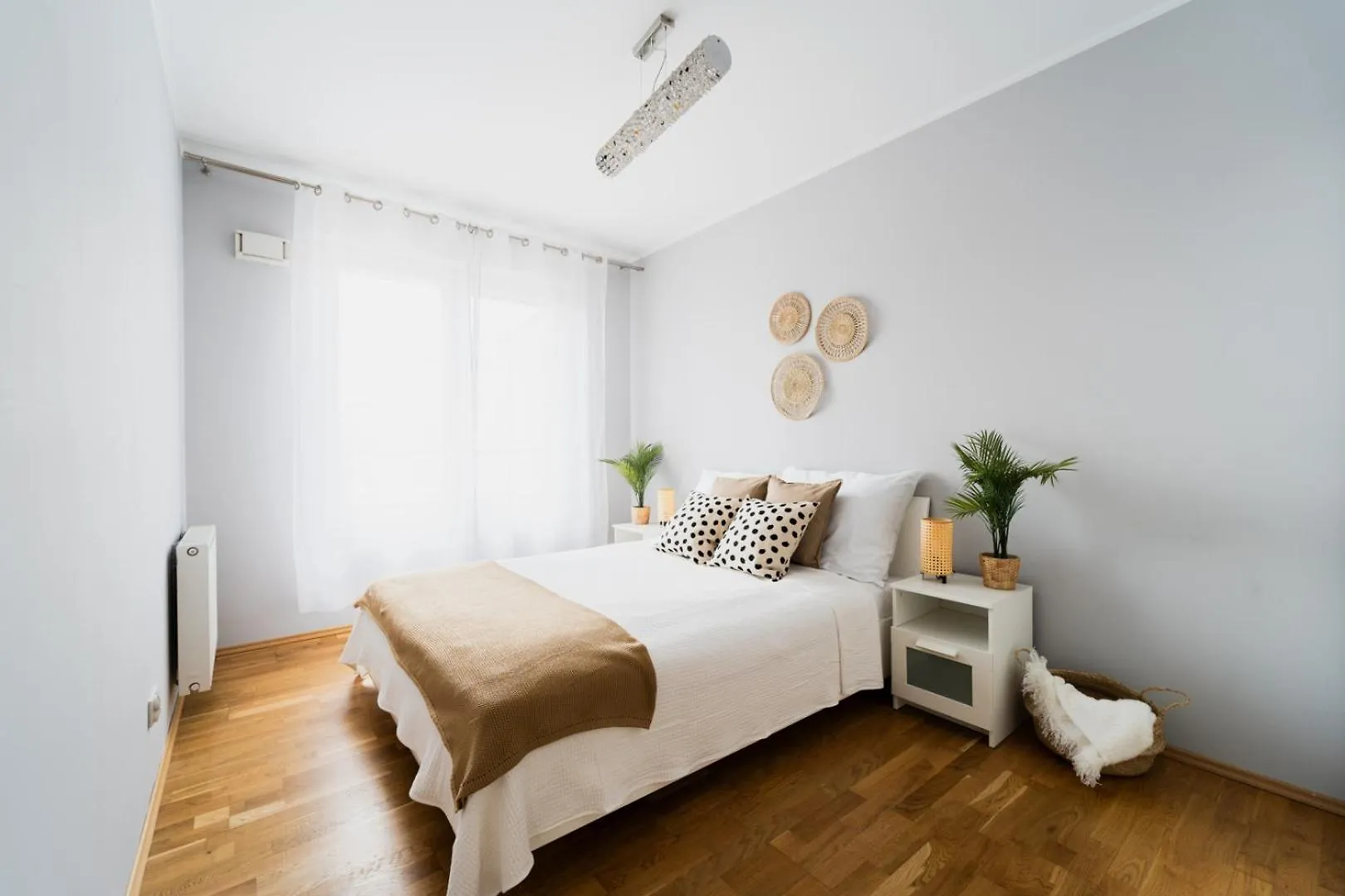 Big Apartment Old Town - 3 Rooms- 7 People-Lift- Near Town Hall Wroclaw